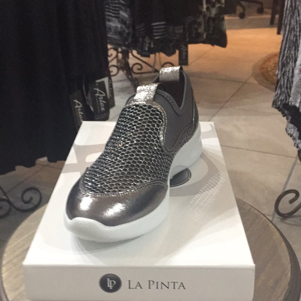Metallic sneaker